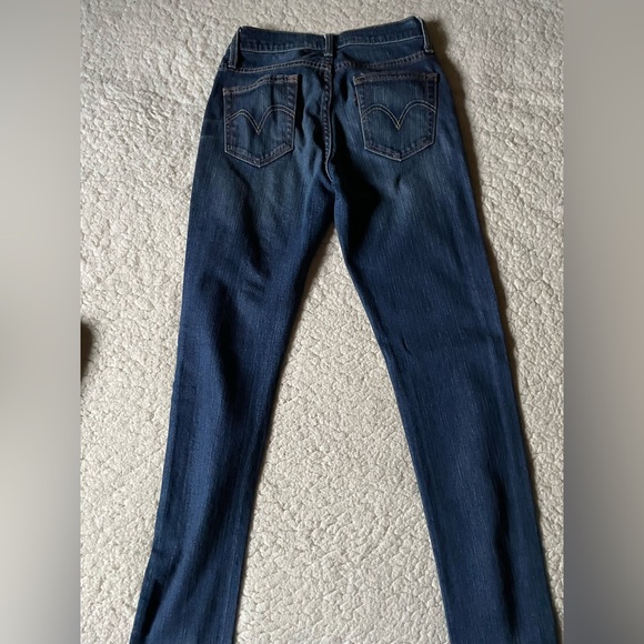 Levi’s Boyfriend fit Size 0/25. Loose fit. - Picture 3 of 7